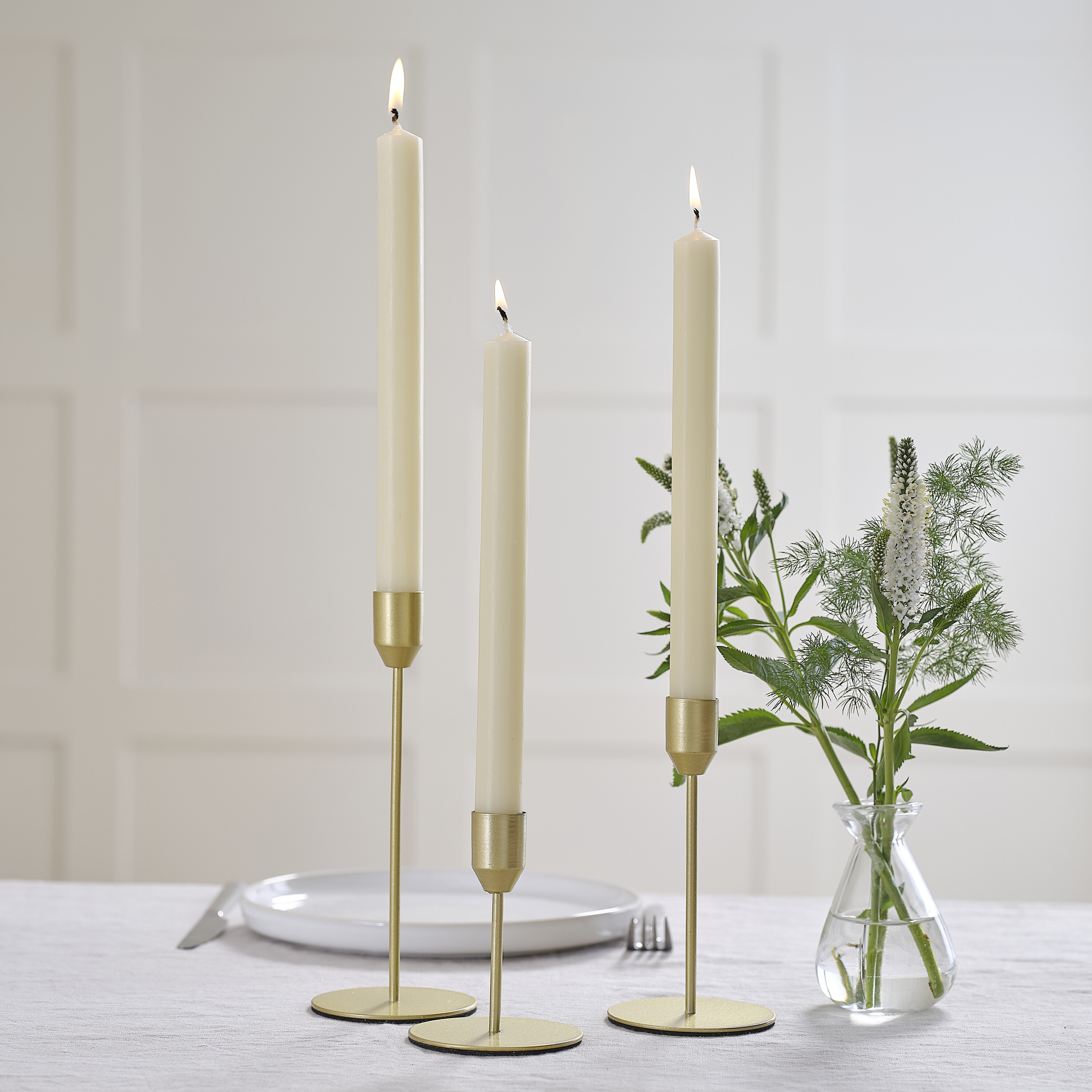 Ivory Straight Dinner Candles | Ginger Ray